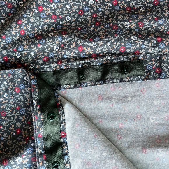 Liz Clairborne Floral Print Long Sleeve Button Down Shirt Size L - Picture 9 of 10